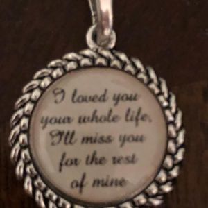 Meet your Posher, Debi